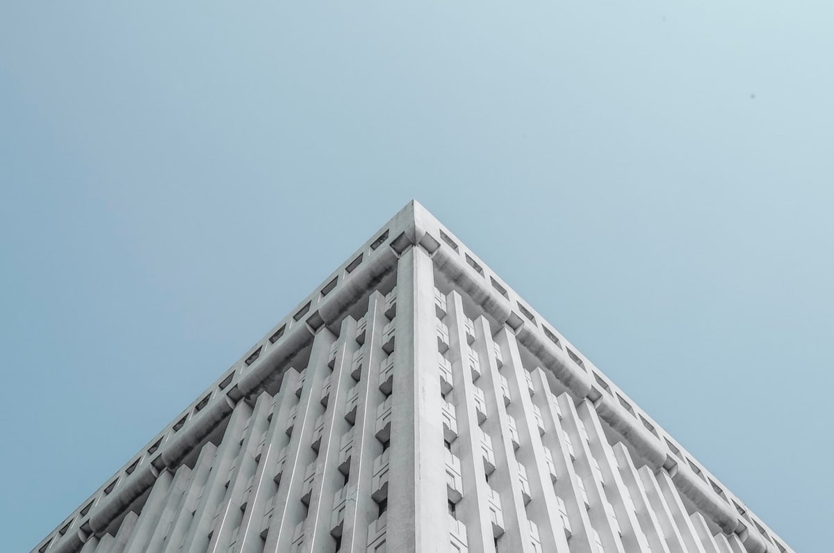bob体育-西班牙人看德甲：浴室里的演唱会 怪味道的热啤酒